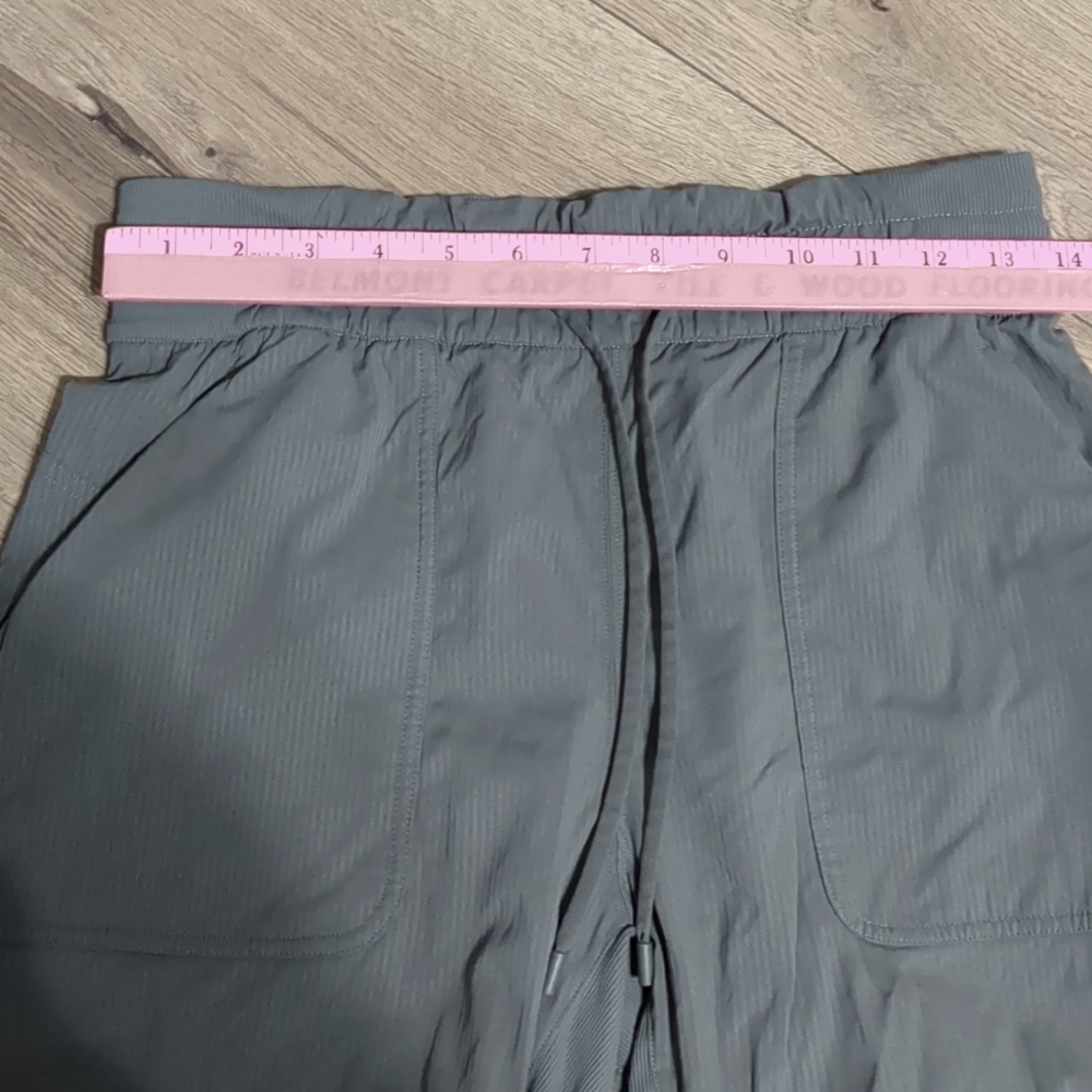 Lululemon Dance Studio Mid-Rise Green- Grey Cropped Pants Size 6 - Picture 6 of 13